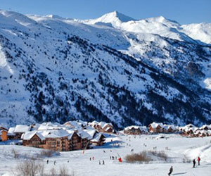 SKI HOLIDAYS