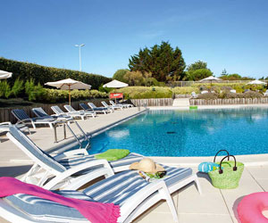 CLUB HOLIDAYS