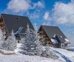 CHRISTMAS IN THE MOUNTAINS