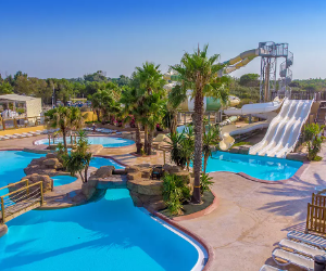CAMPSITES WITH WATER PARK
